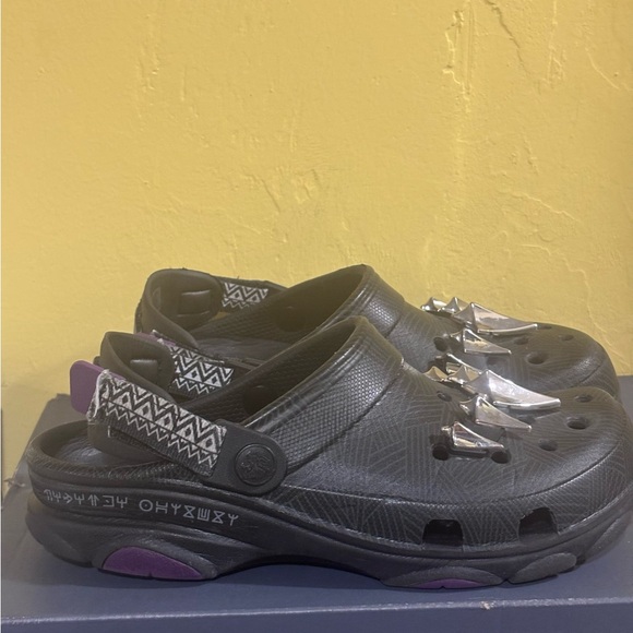 Marvel X Black Panther Crocs All-Terrain Clog 208031-90H Kids Size J 4 - Picture 2 of 6